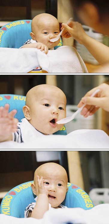 삭발한 동훈이, 이유식 먹기