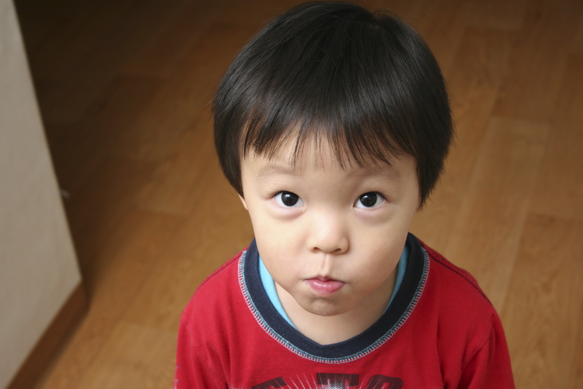 지훈이 in Red